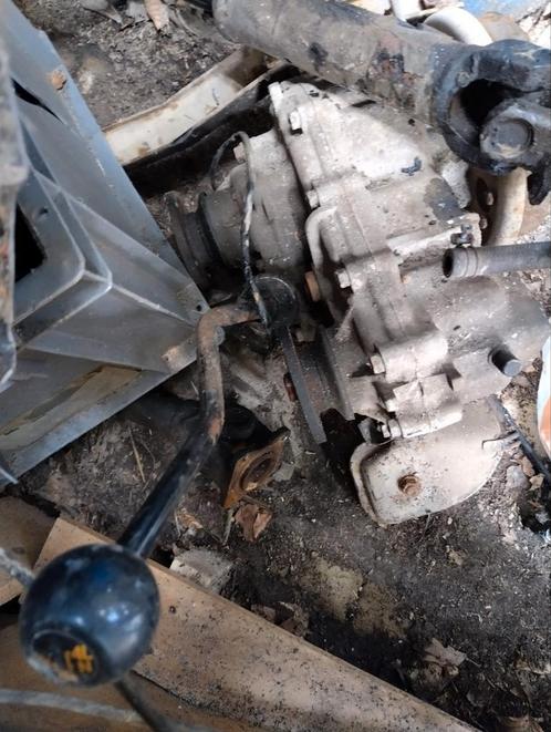 Originele Suzuki SJ413 tussenbak, 4x4, in goede staat., Auto-onderdelen, Transmissie en Toebehoren, Oldtimer onderdelen, Overige automerken