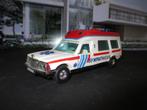 1:36 Mercedes Benz V123 Binz Ambulance Symphaticus, Corgi, Gebruikt, Ophalen of Verzenden