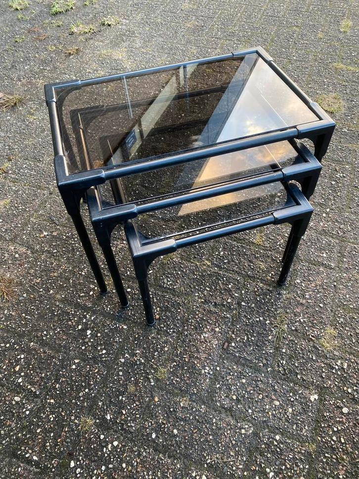 Set van 3 Nesting Tafeltjes met Rookglas, Huis en Inrichting, Tafels | Bijzettafels, Zo goed als nieuw, Rechthoekig, Minder dan 45 cm