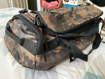 The North Face Base Camp Duffel Camo Print Large beschikbaar voor biedingen