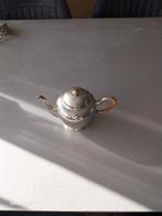 Theepot, Ophalen