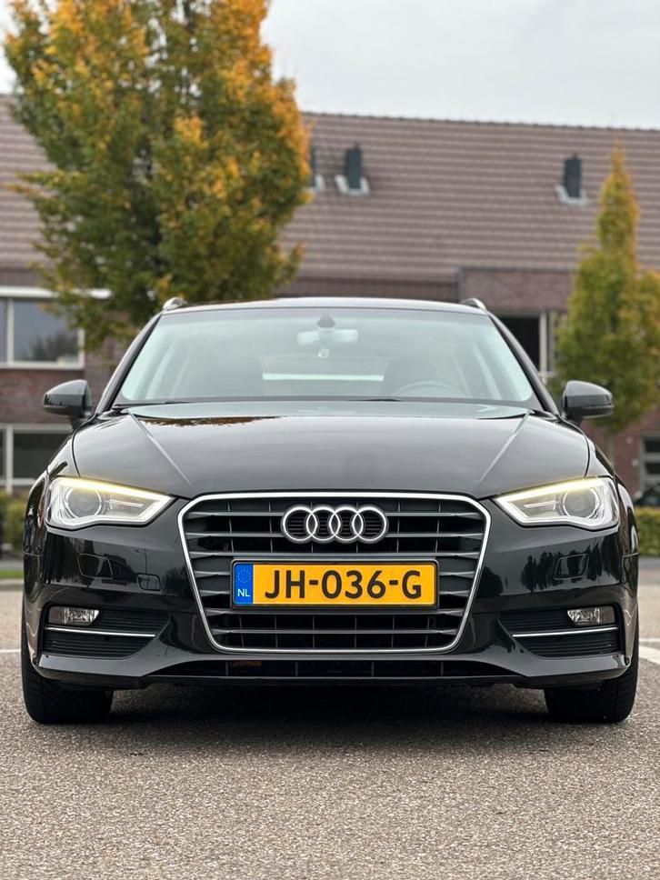 Audi A3 1.2 Tfsi 81KW SB S-tronic 2015 Zwart, Auto's, Audi, Particulier, Benzine, A, Hatchback, Automaat, Geïmporteerd, Zwart