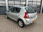DACIA Sandero 1.2 16V 75pk Laureate, Euro 5, Stof, Gebruikt, Zwart
