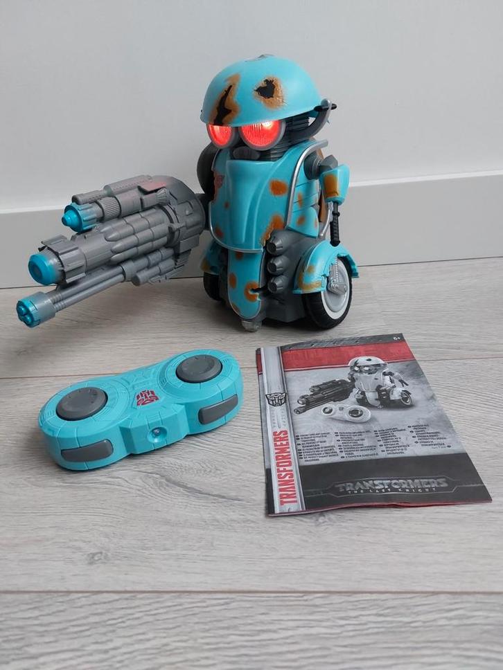 Transformers - Autobot - The Last Knight - Sqweeks rc, Verzamelen, Transformers, Zo goed als nieuw, Autobots, Ophalen of Verzenden
