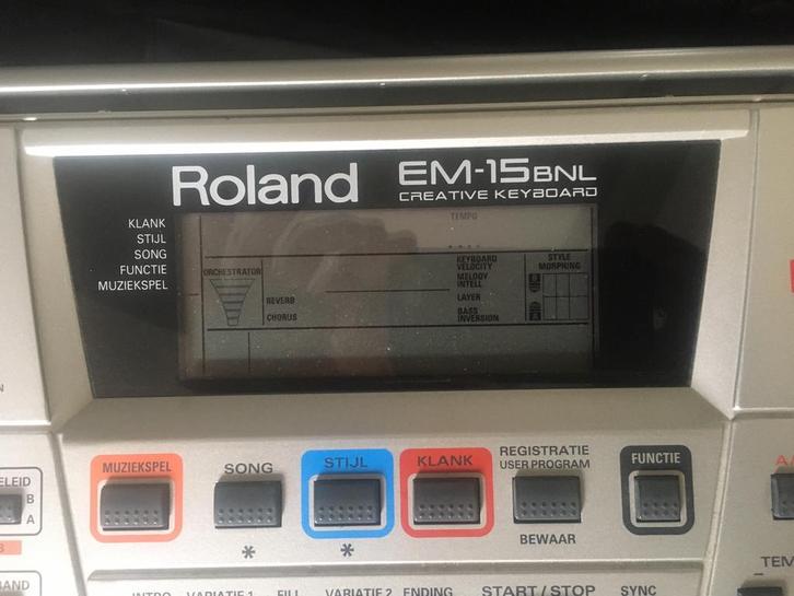 Roland EM 15 t .k.a., Muziek en Instrumenten, Keyboards, Gebruikt, 61 toetsen, Roland, Aanslaggevoelig, Ophalen of Verzenden