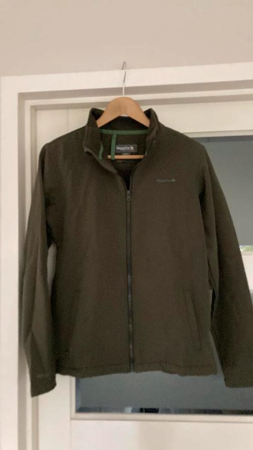 Softshell jas Regatta in maat 176, Kinderen en Baby's, Kinderkleding | Maat 176, Zo goed als nieuw, Jongen of Meisje, Jas, Ophalen of Verzenden