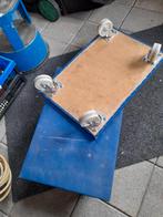 2 stevige meubelhondjes, Doe-het-zelf en Verbouw, 100 liter of meer, Ophalen, Gebruikt, Transportkar