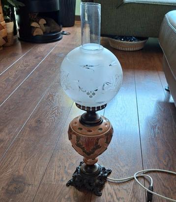 Antieke lamp met stekker, olielamp style  beschikbaar voor biedingen
