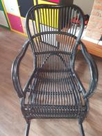 Rotan schommelstoel, Huis en Inrichting, Stoelen, Ophalen, Zo goed als nieuw, Bruin, Eén