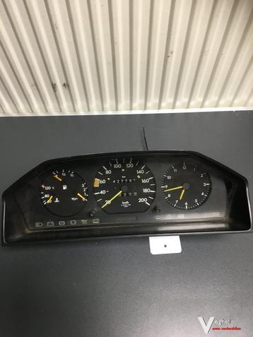 Mercedes W124   2.5 Diesel  1987     124 542 1366  Km Teller beschikbaar voor biedingen