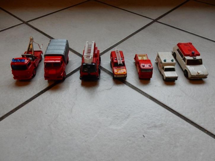 Modelauto's, brandweer en ambulance., Hobby en Vrije tijd, Modelauto's | Overige schalen, Gebruikt, Bus of Vrachtwagen, Ophalen of Verzenden