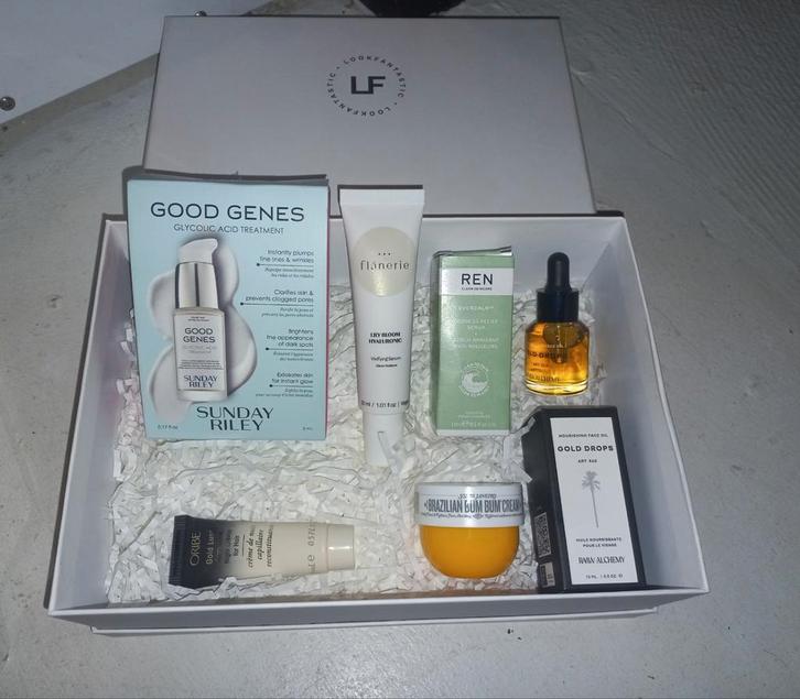 Beautybox met 2 serums, gezichtsolie, Sunday Riley Goodgenes, Sieraden, Tassen en Uiterlijk, Uiterlijk | Gezichtsverzorging, Nieuw