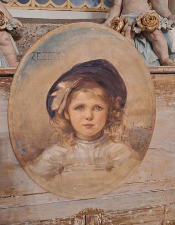 Prachtig antiek ovaal portret meisje 