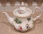 Royal albert flower of the month grote theepot, Antiek en Kunst, Ophalen of Verzenden