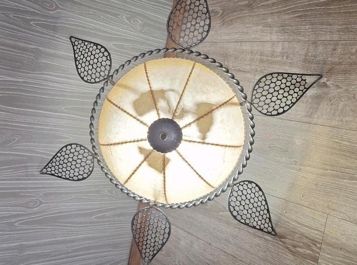 Vintage plafondlamp,  metaal, bloem,  Zonnebloem lamp, Huis en Inrichting, Lampen | Plafondlampen, Gebruikt, Kunststof, Metaal