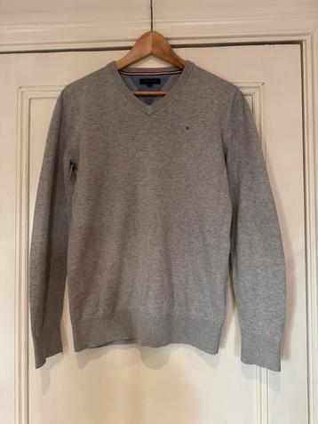Grijze katoenen trui Tommy Hilfiger maat 176 beschikbaar voor biedingen