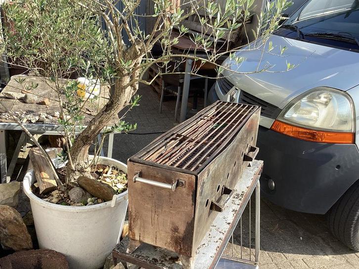 Barbecue, Tuin en Terras, Houtskoolbarbecues, Gebruikt, Ophalen