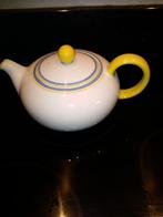 Mooie Maas Theepot. P. Regout., Huis en Inrichting, Overige typen, Ophalen of Verzenden, Zo goed als nieuw, Overige stijlen