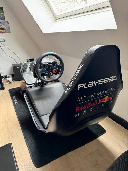 ZGAN F1 Red Bull Playseat incl. Logitech G29 stuur en mat, Spelcomputers en Games, Spelcomputers | Sony PlayStation Consoles | Accessoires