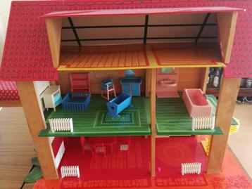 Poppenhuis Sio zomersale! beschikbaar voor biedingen