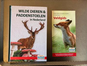 Boek + veldgids Wilde dieren & Paddenstoelen in Nederland beschikbaar voor biedingen