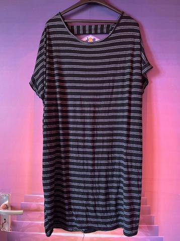 Leuke gestreepte jurk met blote rug 38-46 nu 15,99€ beschikbaar voor biedingen