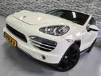Mooie Porsche Cayenne 3.0 D *21 inch*Trekhaak*PDC*NAP*!, Automaat, Gebruikt, 255 €/maand, Wit
