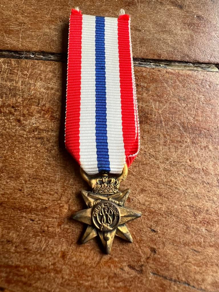 Nederlands KNIL orde en vrede miniatuur medaille, Verzenden, Lintje, Medaille of Wings, Nederland