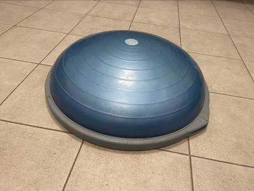Bosu Pro edition - balanstrainer+pomp! beschikbaar voor biedingen