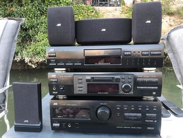JVC Stereo Set - CD, MD, Tuner & Speakers beschikbaar voor biedingen