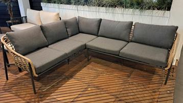 Luxe hoekloungeset 3-delig beschikbaar voor biedingen