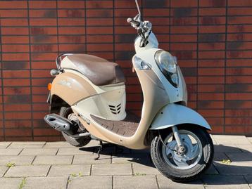 SYM Mio 50 Retroscooter Snorscooter beschikbaar voor biedingen