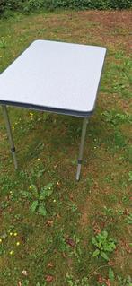 campingtafel met verstelbare poten, Ophalen, Zo goed als nieuw, Campingtafel
