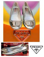Mooie leren Prada schoenen / instappers maat 40 in zilver, Overige kleuren, Prada, Instappers, Ophalen of Verzenden