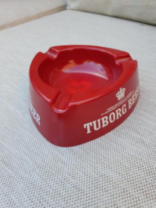 Vintage Tuborg Beer rode plastic asbak Made in Italy 1980s, Verzamelen, Rookartikelen, Aanstekers en Luciferdoosjes, Zo goed als nieuw