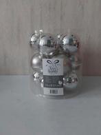 Zilveren kerstballen🎄14 stuks t.e.a.b., Ophalen, Zo goed als nieuw