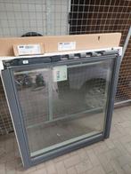Nieuw elektrisch bediend VELUX ggl sk06 114x118 cm, Ophalen, Nieuw, Dakraam, Veiligheidsglas