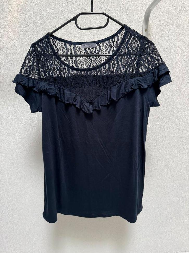 Nieuw T-shirt Yessica M donkerblauw ruches kant viscose, Kleding | Dames, Tops, Nieuw, Maat 38/40 (M), Blauw, Korte mouw, Ophalen of Verzenden