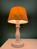 Mooie brocante lamp met houten voet, Ophalen of Verzenden, Zo goed als nieuw, Hout, Minder dan 50 cm