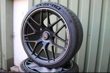Amg GT Velgen en Banden beschikbaar voor biedingen