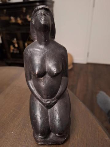 Bastiaan de groot zwangere vrouw beschikbaar voor biedingen