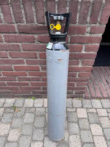 Stikstof fles beschikbaar voor biedingen