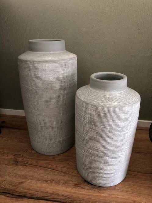 Bloempotten binnen, grijze binnenpotten t.w.v. €83,95, Tuin en Terras, Bloempotten, Zo goed als nieuw, Terracotta, Binnen, 40 tot 70 cm