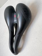 Wielrenzadel Selle SMP TRK medium zgan, Racefiets, Selle SMP, Ophalen of Verzenden, Zo goed als nieuw