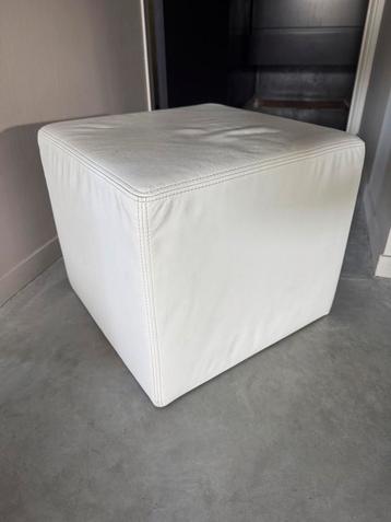 Design Poef WIT LEER Montel Piet Boon beschikbaar voor biedingen