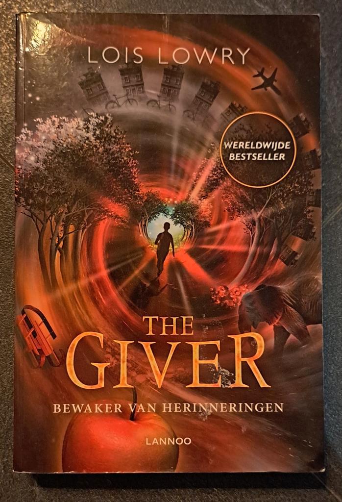 Lois Lowry - The giver in het nederlands!, Boeken, Kinderboeken | Jeugd | 10 tot 12 jaar, Zo goed als nieuw, Ophalen of Verzenden