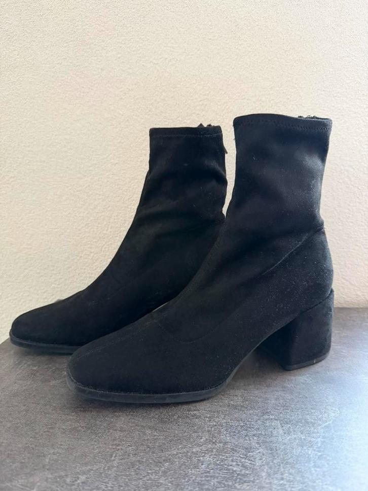 Graceland Black Ankle Boots – Classic Style, Kleding | Dames, Schoenen, Zo goed als nieuw, Lage of Enkellaarzen, Zwart, Ophalen of Verzenden
