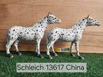Schleich 13617 Knabstrupper merrie met of zonder vaantje, Ophalen of Verzenden, Zo goed als nieuw, Paard, Beeldje of Figuurtje