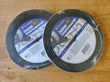 2x Zwaluw Compressband BG1 Antraciet 20mm Voeg 7-12mm 4,3m beschikbaar voor biedingen