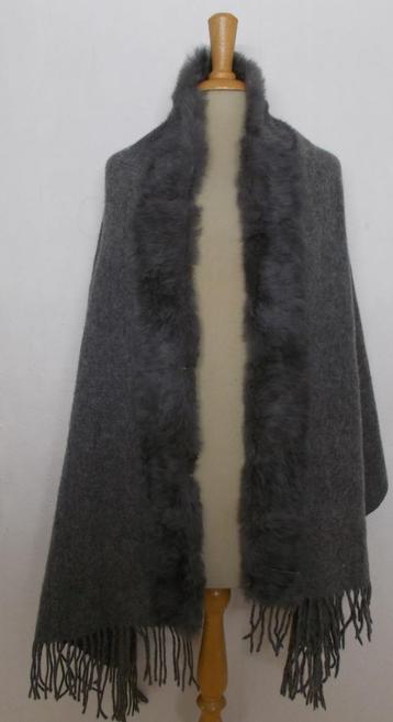Mooie grijze 100% pashima wollen sjaal met bont